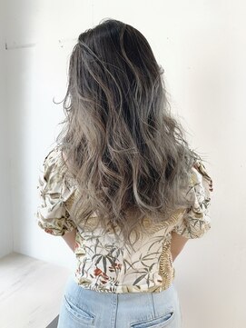 ヘアーワークス ヘルム 渋谷店(HAIR WORKS HELM) 【HELM渋谷】外国人風バレイヤージュ