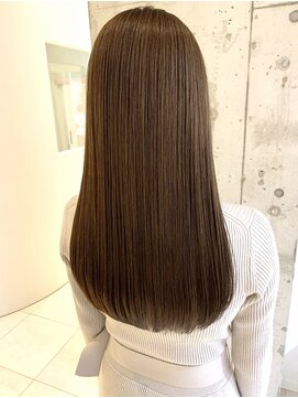 ループス(Roops) 酸性ストレート×ショコラアッシュヘルシースタイル　見良津