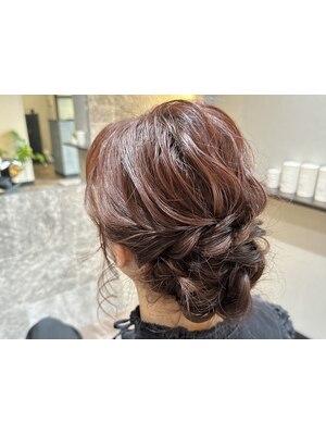 【ヘアセット￥4400】バリエーション豊富でスピーディー！周りと差をつけるならPilinaにお任せ★