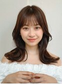 Unami くびれミディアム　シースルーバング　外はねパーマ