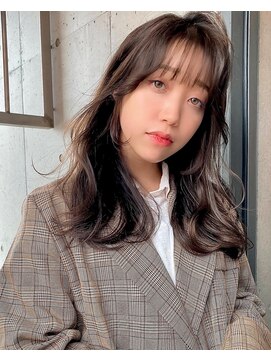 レイラバイアフロート 吉祥寺(Lila by afloat) くびレイヤーエモージュ大人かわいい 20代30代40代似合わせ