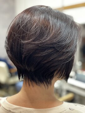 スナリー(Snaly) バイオレット/紫/引き締めショート/丸みショート/ショートヘア