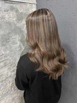 プライズ アイリス 池袋東口店(prize Iris) コントラストハイライト/ミルクティーベージュ／池袋東口店