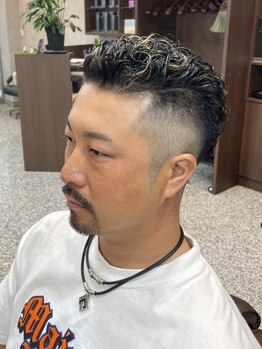 リスポーン(Respawn)の写真/男性の身だしなみをトータルでサポート！バーバーならではの高技術/眉カット&シェービングで清潔感UP◎