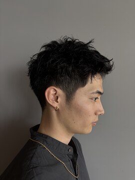 メンズショートヘア