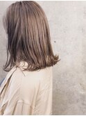 ブリーチカラー　ヌーディーベージュ　重め外ハネボブ