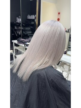 ワンズミラー 原宿(ONE'S MIRROR) ホワイト/White