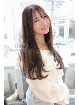 イロ(iro) 大人可愛いレイヤースタイル