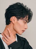 バイフィフス 原宿/表参道(by fifth)&nbsp;緩め波巻きスパイラルパーマシャドウパーマメンズセンターパート