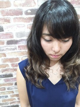 アトリエ ローナ(atelier Lo-nA haircare & design) 大胆ツートーンカラー