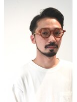 メリケンバーバーショップ コウベ(MERICAN BARBERSHOP KOBE)&nbsp;黒髪とメガネとお髭の七三分けツーブロック刈り上げ1