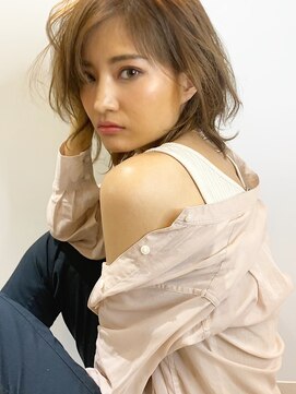 ジーナ 船橋(Zina) 小顔セミウェットウェーブピンクベージュハイライトカラー