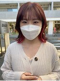 △ブリーチありインナーカラーピンク外ハネロブヘアミディアム