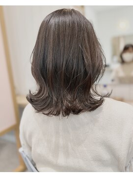 カームバイリベルタ(calm by Re:berta) 30代40代50代◎白髪カバーグレージュカラー/ミディアム