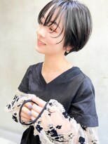 エイミー(Aimee) Aimee 町田 ツヤ感ショート×アッシュグレー