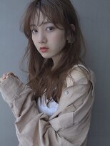 ジェムバイアルテフィーチェ(gem by artefice)&nbsp;後れ毛レイヤーロングヘア/レイヤーカット/ゆるふわカール