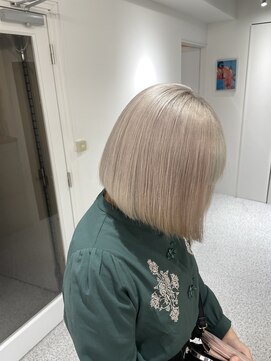 ペレ 渋谷(PELE) h_ デザインカラー/レイヤーカット/ウェットヘア/ベージュ