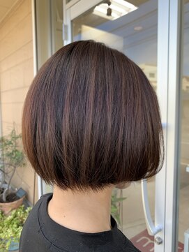 ヘアールーム ミルゥ(hair room MILOU) 内側刈り上げ丸みボブ