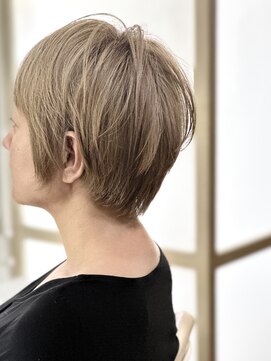 トランクサロンカッパード 大人ショートボブ＋白髪ぼかし＋水素トリートメント