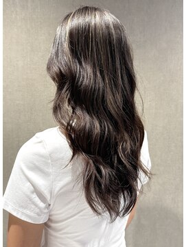 リア(Li'a) ハイライトカラー+ヨシンモリ