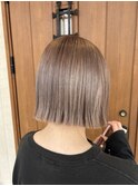 ハイトーン切りっぱなしボブ