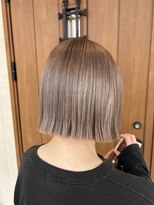 ウィッシュ(WISH)&nbsp;ハイトーン切りっぱなしボブ