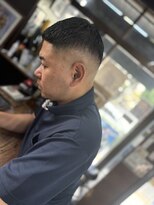 バッドバーバー 沖縄那覇(BADBARBER NAHA)&nbsp;クロップスタイル/フェザーアップ/スキンフェード