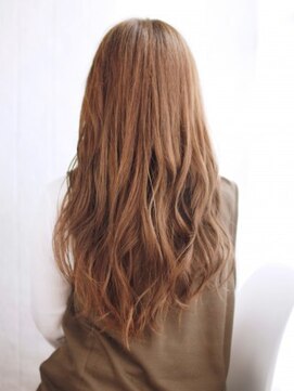 ヘアメイク ナル(hair make nalu) ゆるカールな雰囲気のミックスカールスタイル