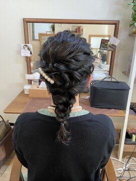 ロカット サロン(Roquat Salon) 編みおろしヘアアレンジ【ヘアアレンジ/立川/国分寺/谷保/国立】