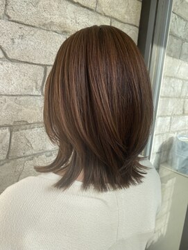 アンバー(umber) 外はねミディアム