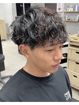 フイ 代々木(Hui)&nbsp;メンズ/アップバング/ツーブロックマッシュ/束感ショート波巻き