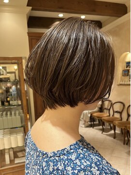 ビュートリアム265(BEAUTRIUM 265) 大人ボブ ショートボブ グレージュ 丸みショート 20代30代40代