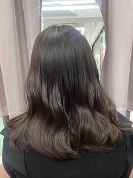 ガーランド(Girland) 【girland】グレージュ 韓国風/レイヤーカット