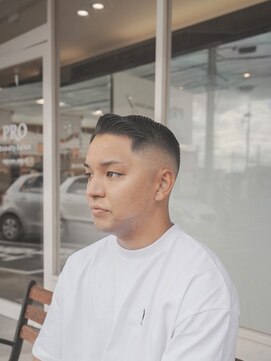 プロ バーバーショップ(PRO BARBER SHOP) バーバースタイルスキンフェード