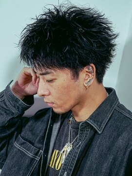 ドーバー 中野(Dover) 男らしいビターさをツイスパで再現。フェザーアップショート