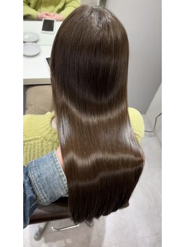 コア 梅田(Core) 髪質改善　酸性縮毛矯正　艶髪　梅田