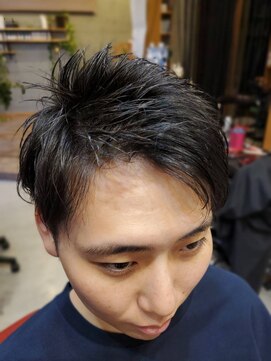 バルビエーレ アーディ(Barbier Adi) メンズショート