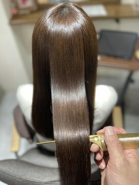 スピラ(SPiRA) ウルトワ×ブラウンカラー!最強の艶メニュー!