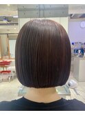 丸くまとまるボブ
