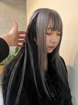 ナループロア ルームー(Nalu pu loa ROOMOO) レイヤーカット/シルバーベージュ/デザインカラー