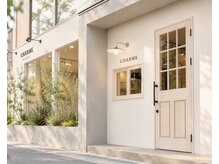 シャルムドゥグランシー(CHARME de granci.)の雰囲気（オフホワイトの大人かわいい外観♪）