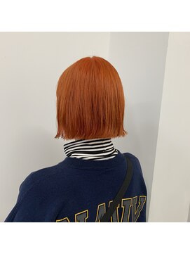 キー(kii) 切りっぱなしボブ