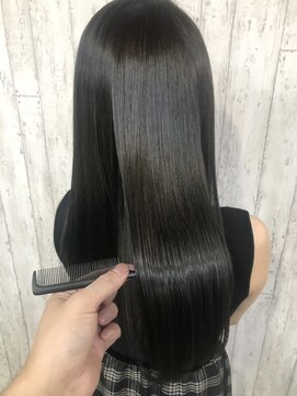 ロウイ 下北沢(LOAWe) #LOAWe guest style 「暗めカラー」