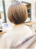 《Agu hair 妹尾》大人かわいい小顔ひし形ショートボブ