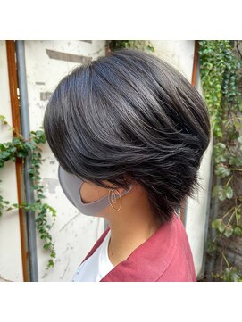 レガーミ(Legami) ショート × ダークグレージュ