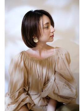 ミラーズバイフェイス(Miroirs by face) ボブ♪