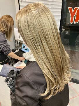 ダニーコウベ(Danny kobe) 外国人風アッシュベージュ