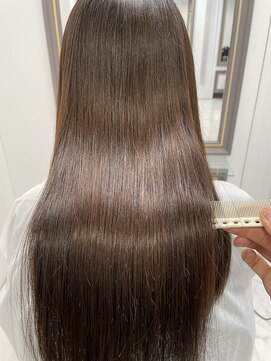 エスカーラ 表参道(THE ESCALA) @aidaman321/ゆるふわロング/ツヤ髪スタイル/ブルーブラック/