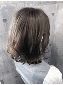 パールベージュ＊外はねボブ＊透明感カラー【ZinaCENTRAL】