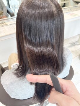 アッシュ 武蔵小杉店(Ash) 【艶髪縮毛矯正】